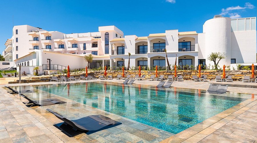 Regency Salgados Hotel